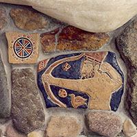 Фрагмент центрального камина